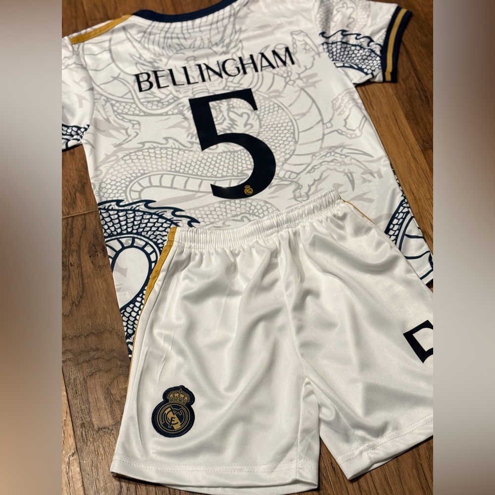 Jude Bellingham Kids Jersey Soccer Set Real Madrid Dragon Special Edition NWT